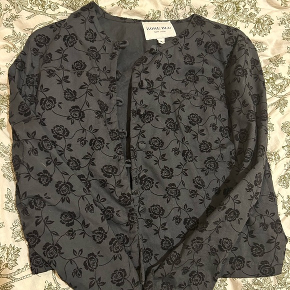Vintage black floral button up jacket or top - Picture 2 of 3